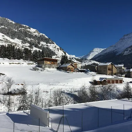 Ensoleille Station Val Cenis Vanoise Lanslevillard